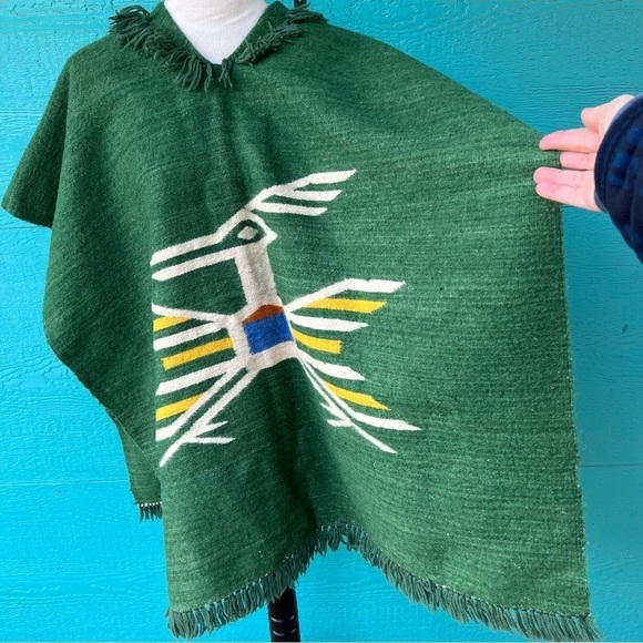 VINTAGE WOOL HAND LOOMED ROADRUNNER BIRD GREEN PONCHO EUC OSFA - Picture 2 of 7